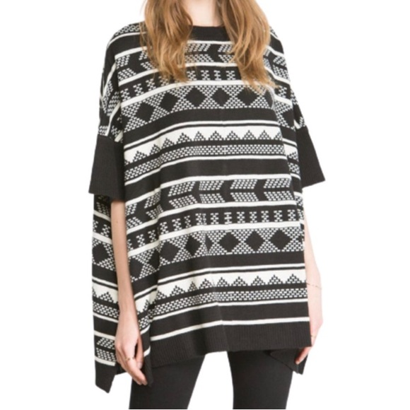 Jack by BB Dakota Cyndi Jacquard Oversized Modern Geometric Poncho - Size Med - Picture 1 of 15